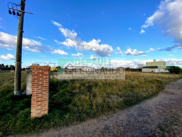LOTE DE 900M2 SOBRE ACCESO A LA CIUDAD (BARRIO PRIVADO)